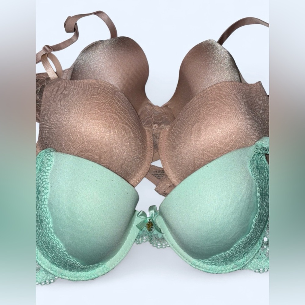 🪷 Bundle of 3 Bras – Size 34C (Daisy Fuentes, IZOD, Wacoal)